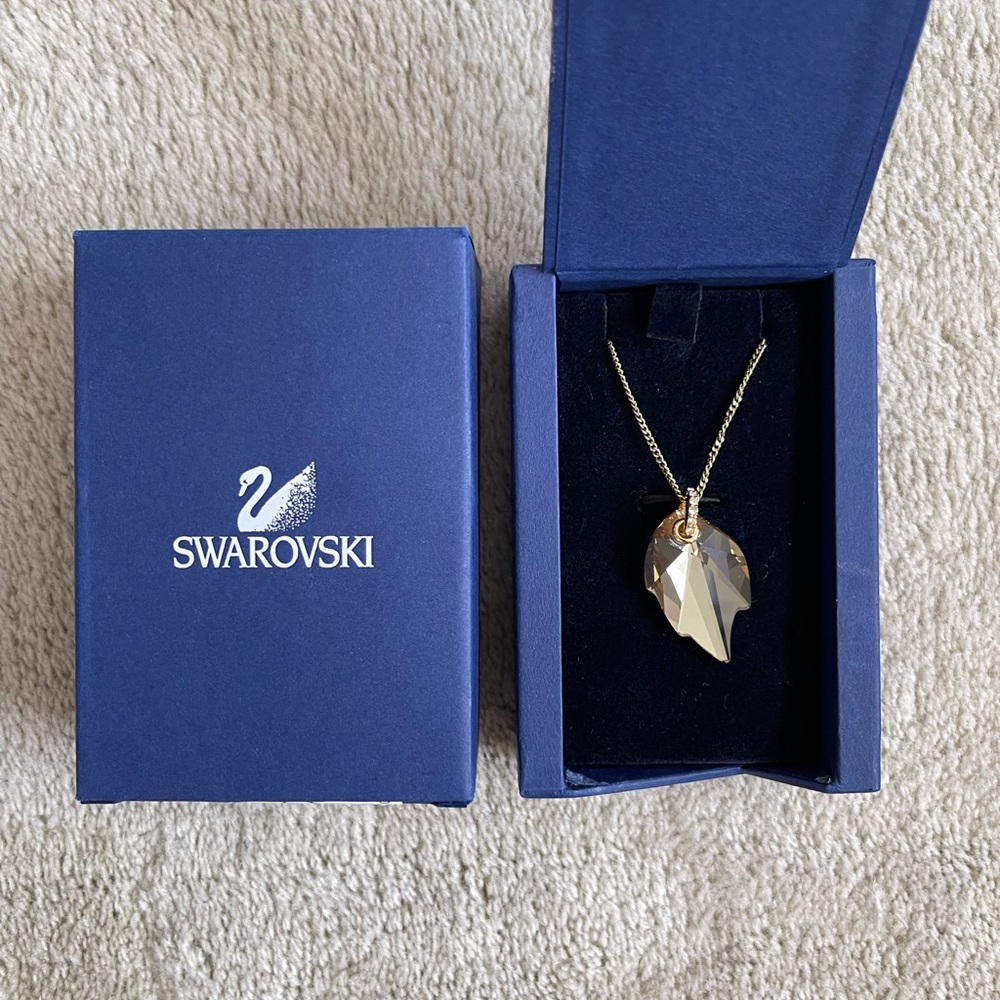 Swarovski leaf pendant